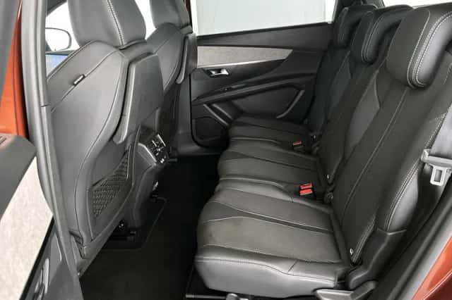 Peugeot 5008 (2023) thumbnail 9