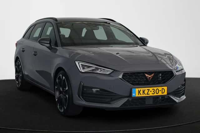 CUPRA Leon Sportstourer (2024) thumbnail 2
