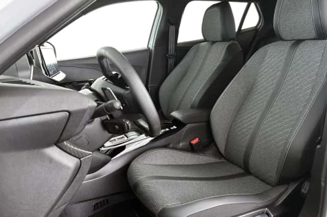 Peugeot 2008 (2025) thumbnail 6