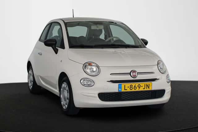 Fiat 500 (2021) thumbnail 2