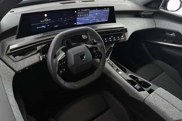 Peugeot E-5008 (2025) thumbnail 5
