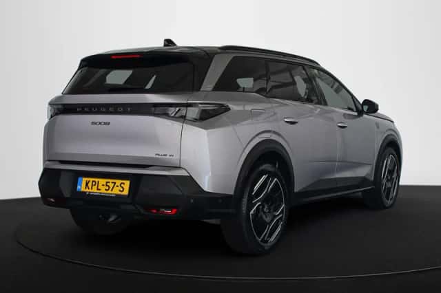 Peugeot 5008 (2025) thumbnail 3