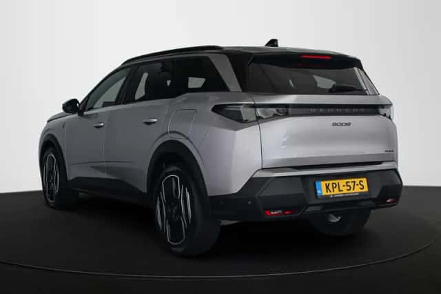 Peugeot 5008 (2025) thumbnail 4