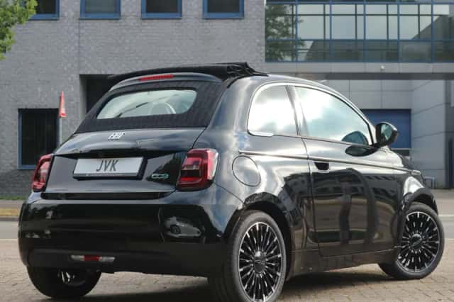 Fiat 500C (2026) thumbnail 3