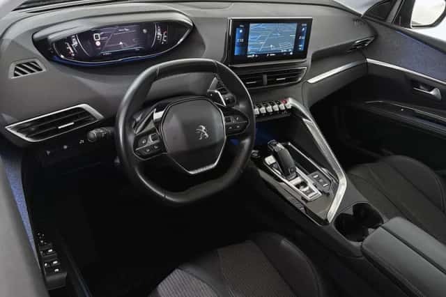 Peugeot 5008 (2022) thumbnail 5