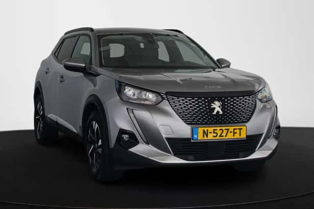 Peugeot 2008 (2021) thumbnail 2