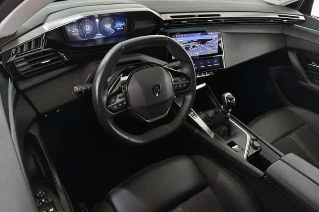 Peugeot 308 (2023) thumbnail 5