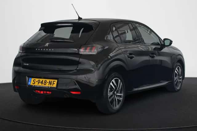 Peugeot 208 (2023) thumbnail 3
