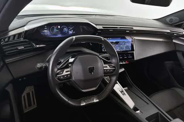 Peugeot 308 (2024) thumbnail 5