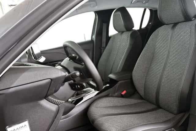 Peugeot 208 (2024) thumbnail 6