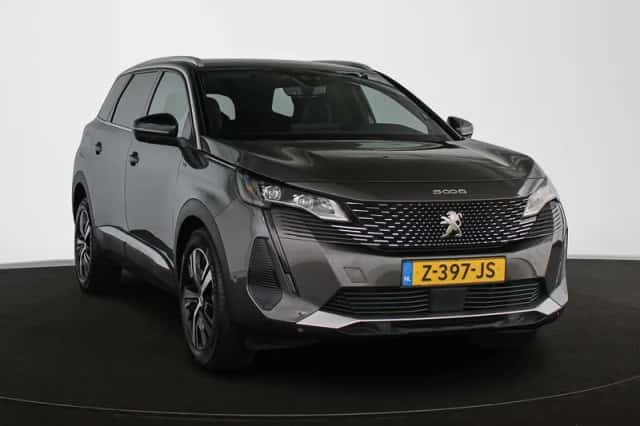 Peugeot 5008 (2023) thumbnail 2