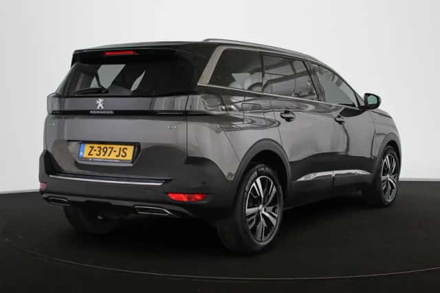 Peugeot 5008 (2023) thumbnail 3