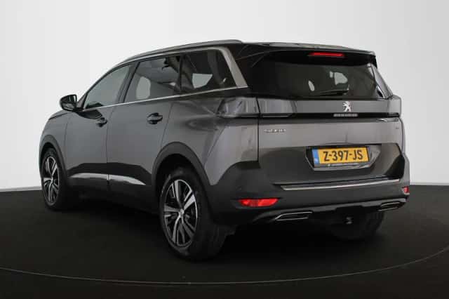 Peugeot 5008 (2023) thumbnail 4