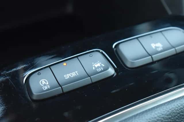 Opel Mokka (2022) thumbnail 15