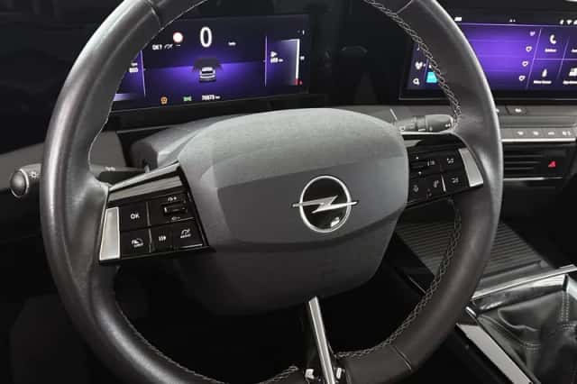 Opel Astra (2023) thumbnail 11