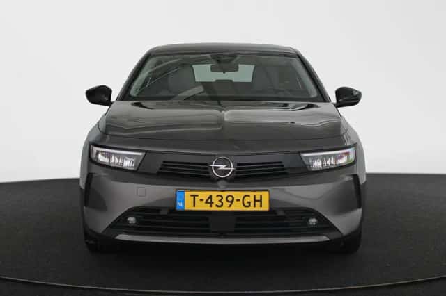 Opel Astra (2023) thumbnail 13