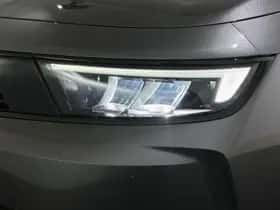 Opel Astra (2023) thumbnail 17