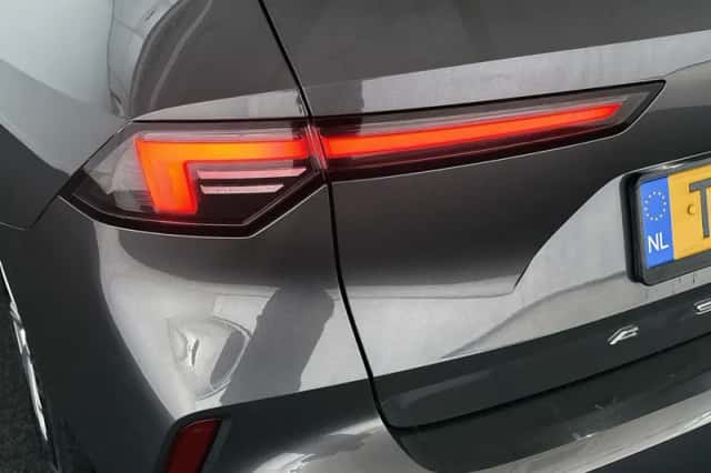Opel Astra (2023) thumbnail 18