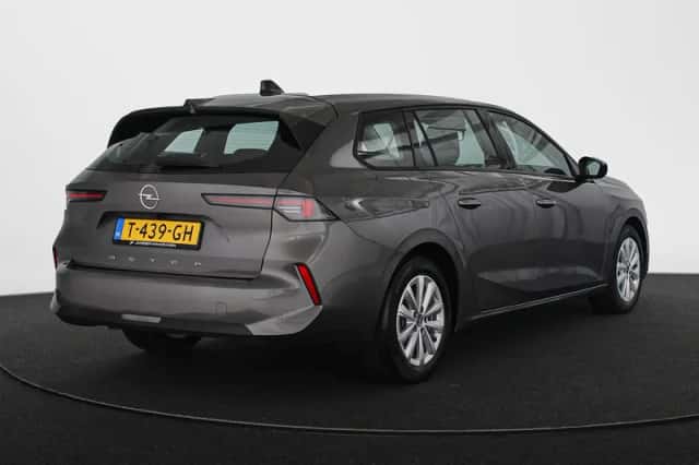 Opel Astra (2023) thumbnail 3