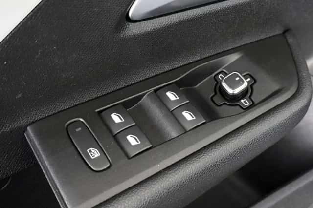 Opel Astra (2023) thumbnail 25