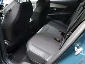 Peugeot 3008 (2022) thumbnail 11