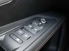 Peugeot 3008 (2022) thumbnail 22