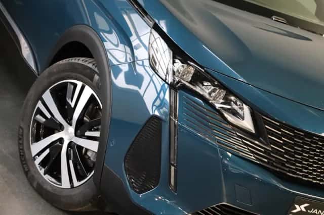 Peugeot 3008 (2022) thumbnail 36