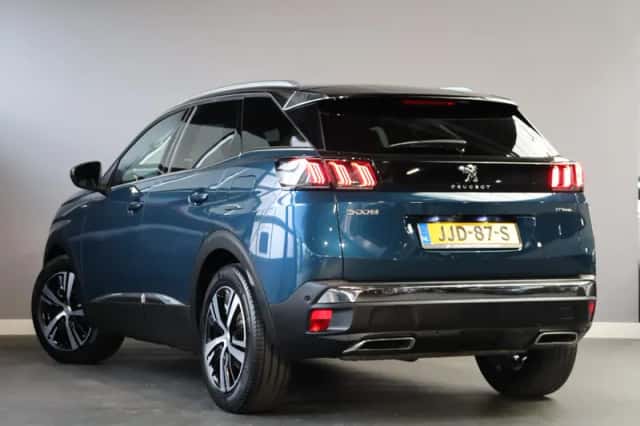 Peugeot 3008 (2022) thumbnail 5