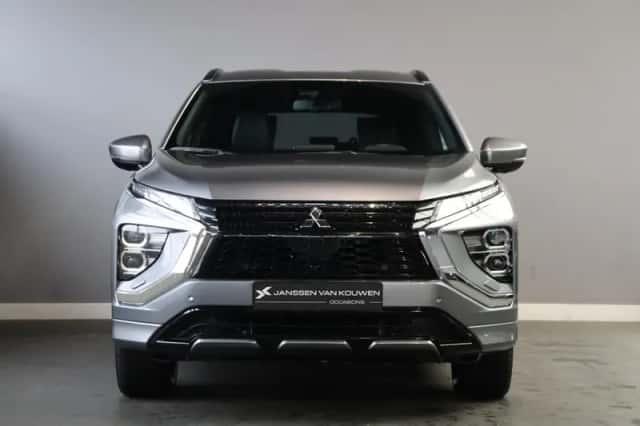 Mitsubishi Eclipse Cross (2023) thumbnail 2