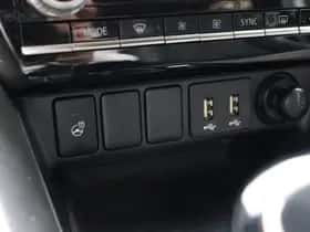 Mitsubishi Eclipse Cross (2023) thumbnail 23