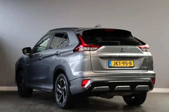 Mitsubishi Eclipse Cross (2023) thumbnail 4