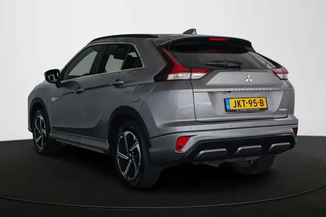Mitsubishi Eclipse Cross (2023) thumbnail 4