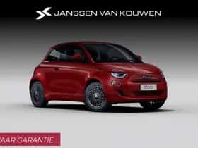 Fiat 500 (2025)