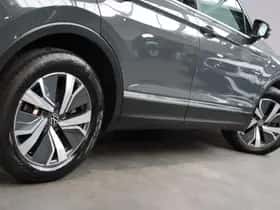 Volkswagen Tiguan (2021) thumbnail 38