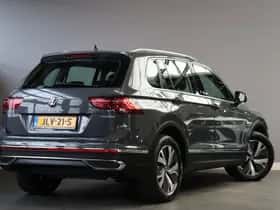 Volkswagen Tiguan (2021) thumbnail 5