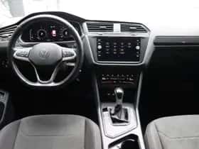 Volkswagen Tiguan (2021) thumbnail 9
