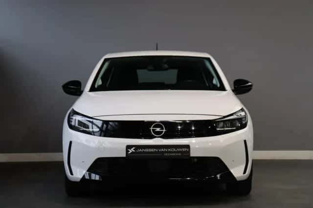 Opel Corsa (2023) thumbnail 2