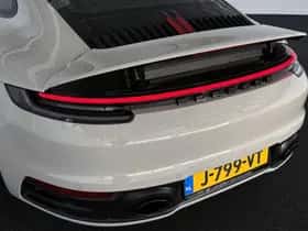 Porsche 911 (2020) thumbnail 43