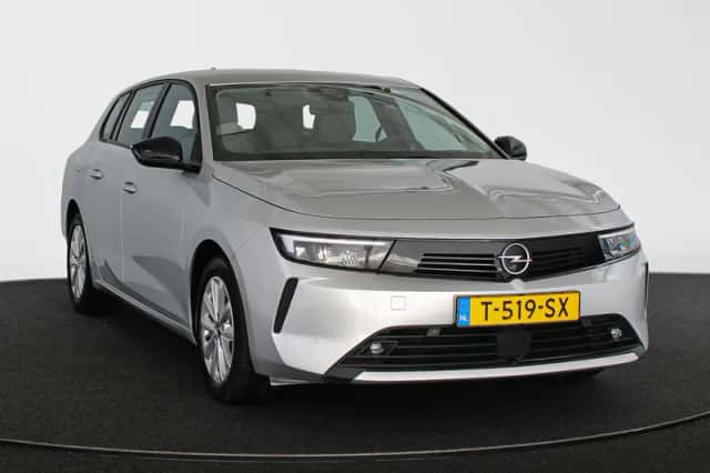 Opel Astra (2023) thumbnail 2