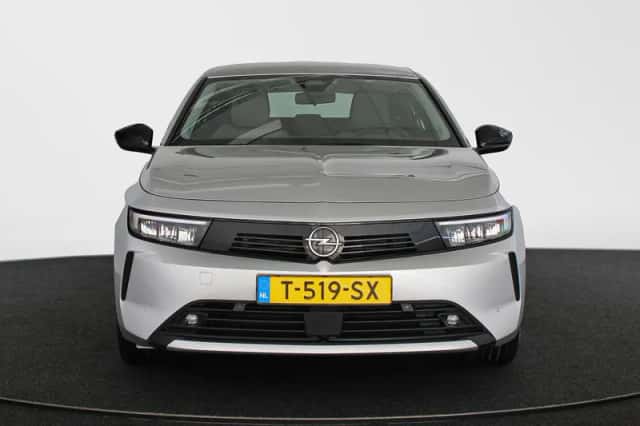 Opel Astra (2023) thumbnail 12