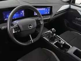 Opel Astra (2023) thumbnail 5