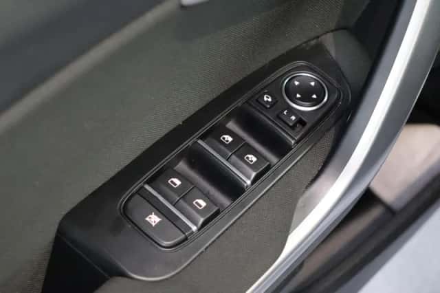 Kia Ceed Sportswagon (2023) thumbnail 11