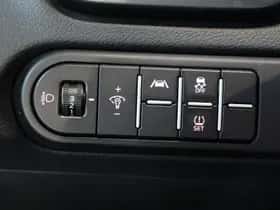 Kia Ceed Sportswagon (2023) thumbnail 12