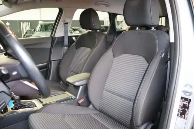 Kia Ceed Sportswagon (2023) thumbnail 8