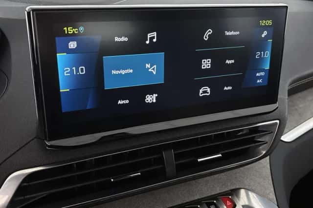 Peugeot 3008 (2021) thumbnail 14