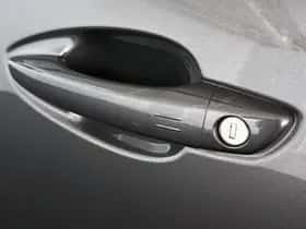 Peugeot 3008 (2021) thumbnail 19