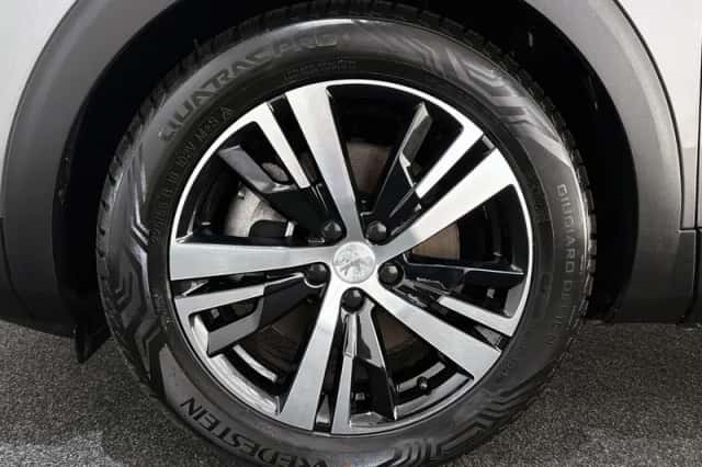 Peugeot 3008 (2021) thumbnail 22