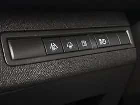 Peugeot 3008 (2021) thumbnail 27