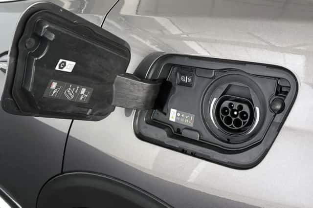 Peugeot 3008 (2021) thumbnail 31