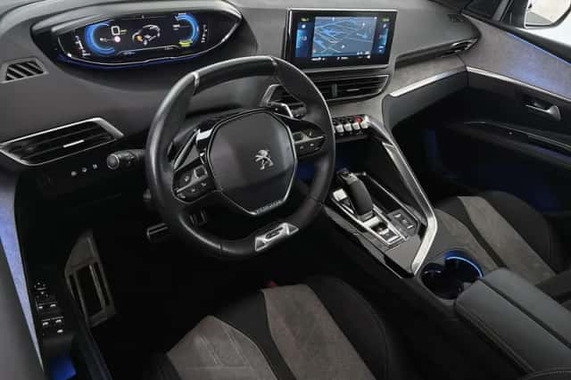 Peugeot 3008 (2021) thumbnail 5